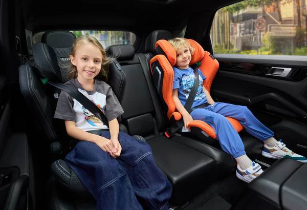 Recaro Axion 1 幼兒賽車汽車座椅 R129 i-size (44cm 闊) 約3歲至12歲 100-150cm