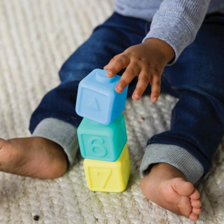 美國 Infantino 超柔軟堆疊積木套裝 (BPA Free 軟膠玩具) | 香港嬰幼兒益智玩具