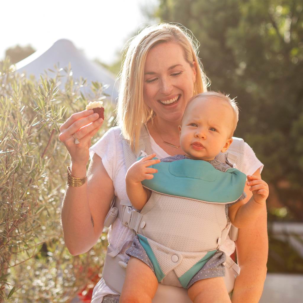 Infantino Flip™ 透氣輕盈四合一揹帶