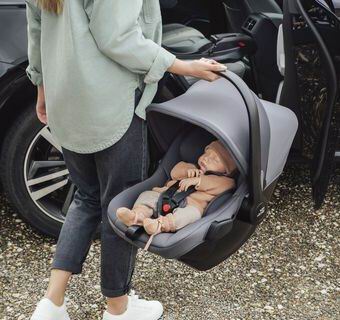 德國 Britax Roemer Baby-Safe Core 嬰兒提籃汽車安全座椅 (初生-15個月/40-83cm) | i-Size 認證 (Britax Römer)