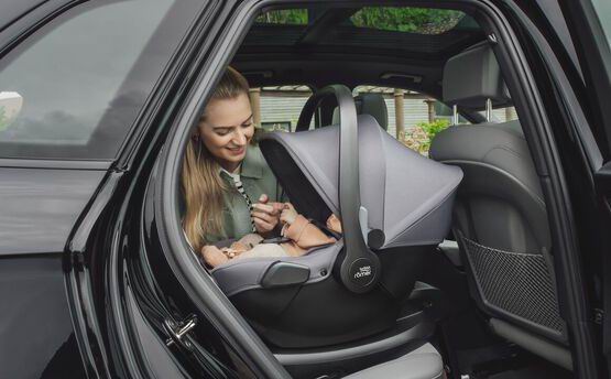 德國 Britax Roemer Baby-Safe Core 嬰兒提籃汽車安全座椅 (初生-15個月/40-83cm) | i-Size 認證 (Britax Römer)